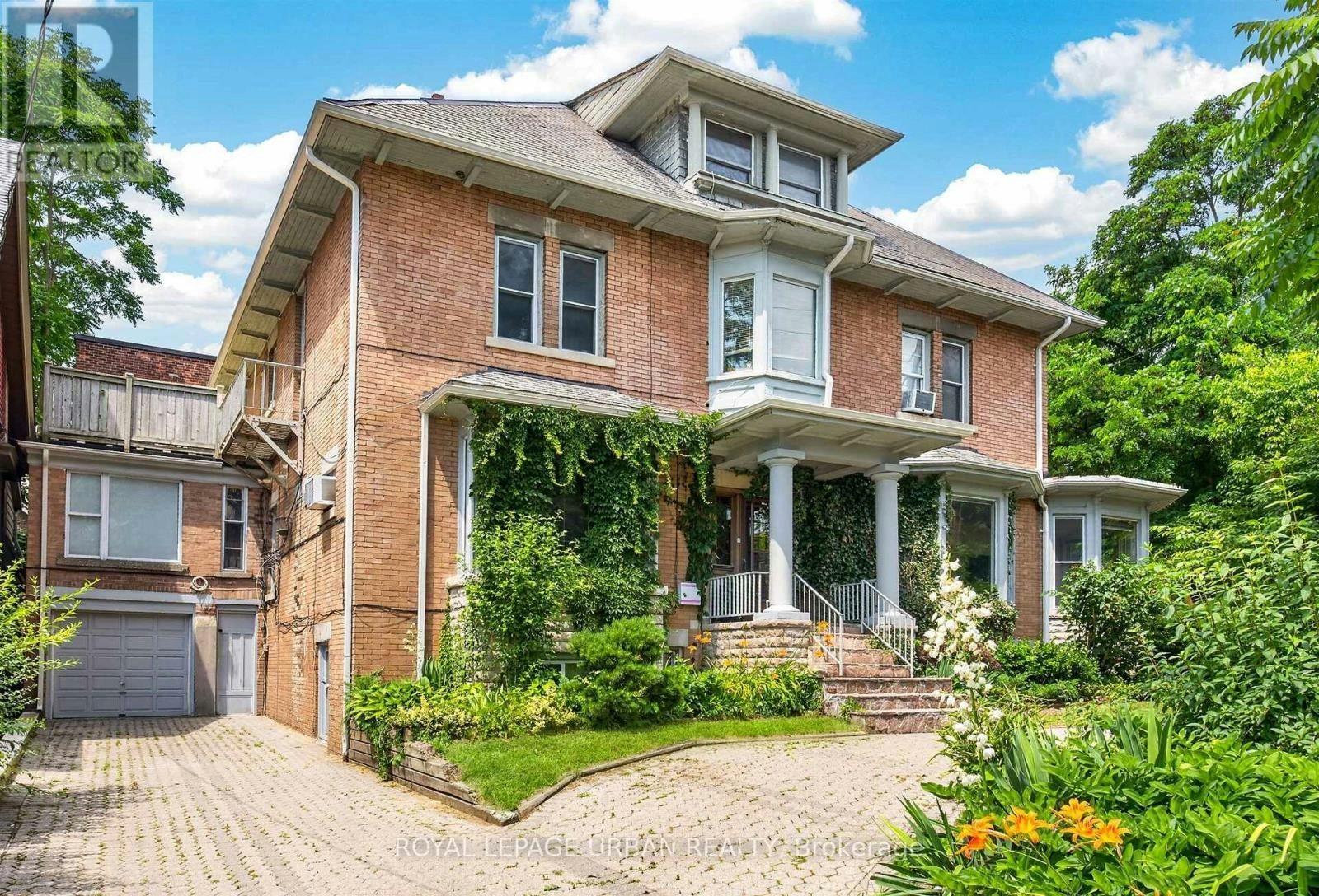 244 Indian Road, Toronto, ON, M6R 2W9
