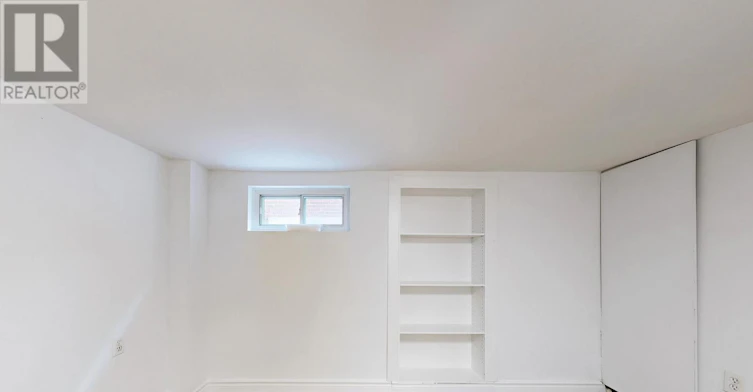 BSMT-102 Bowie Avenue, Toronto, ON, M6E 2P7 - 6