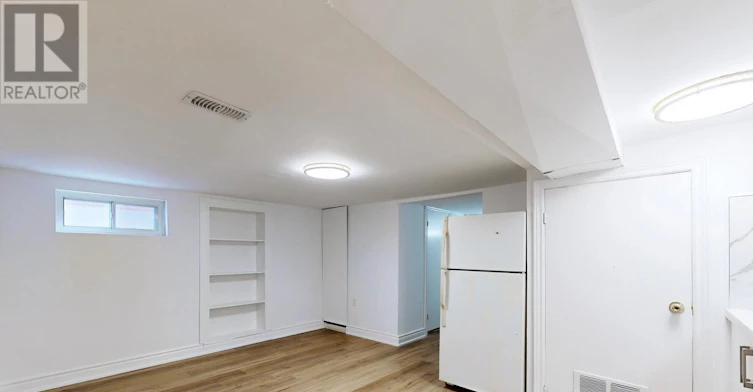BSMT-102 Bowie Avenue, Toronto, ON, M6E 2P7 - 5