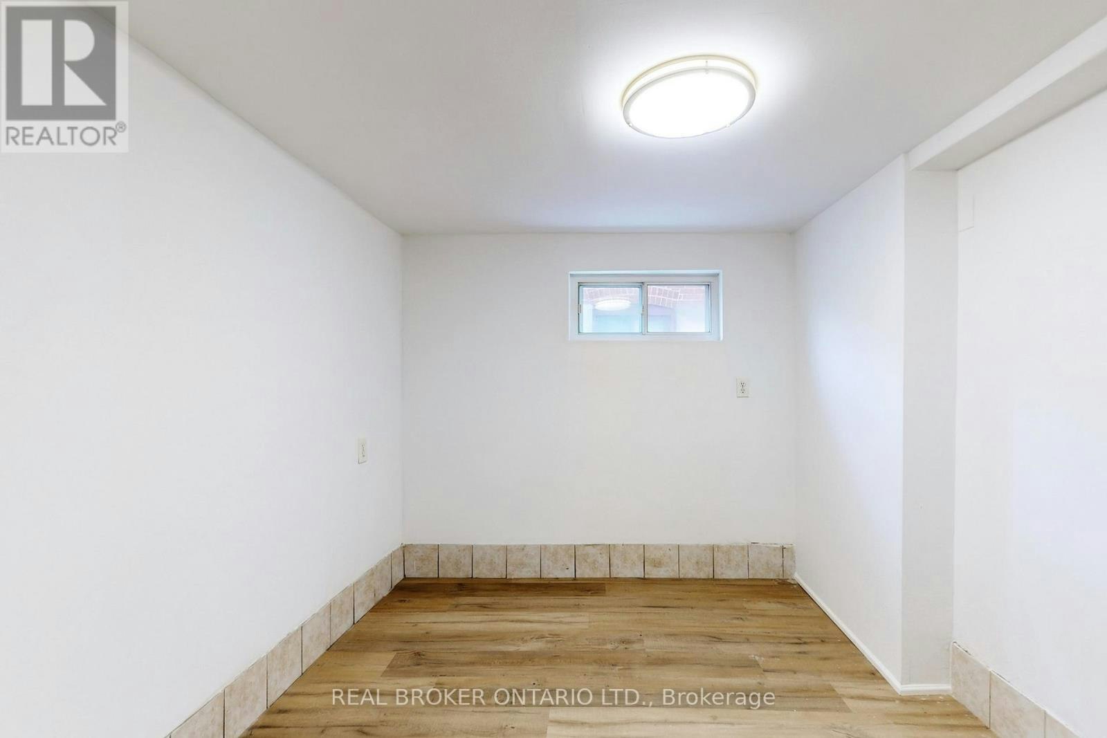 BSMT-102 Bowie Avenue, Toronto, ON, M6E 2P7 - 8