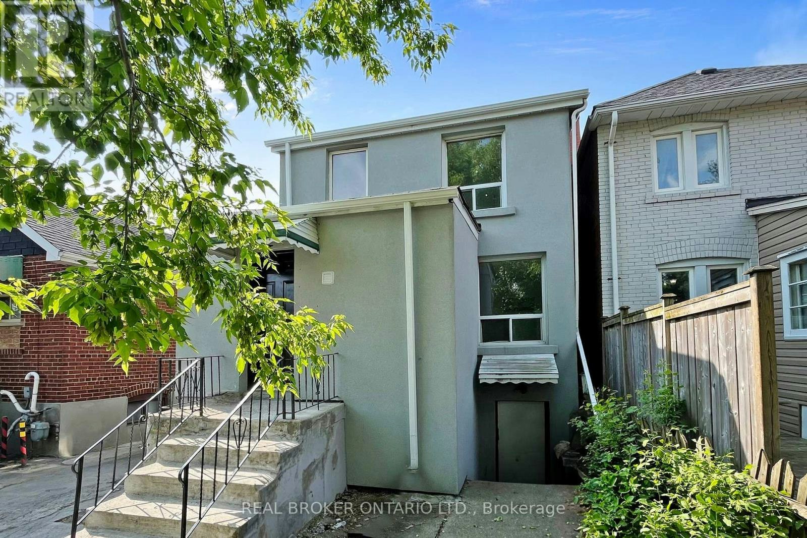 BSMT-102 Bowie Avenue, Toronto, ON, M6E 2P7 - 11