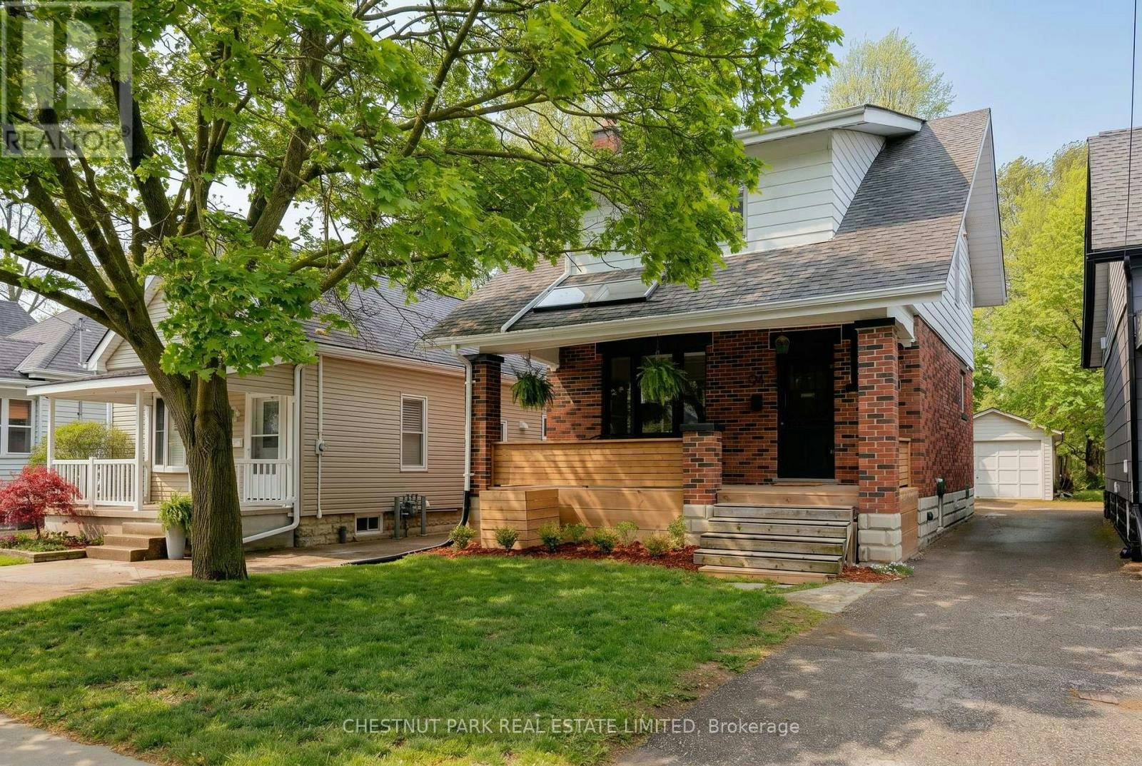 94 Briscoe Street E, London, ON, N6C 1X2