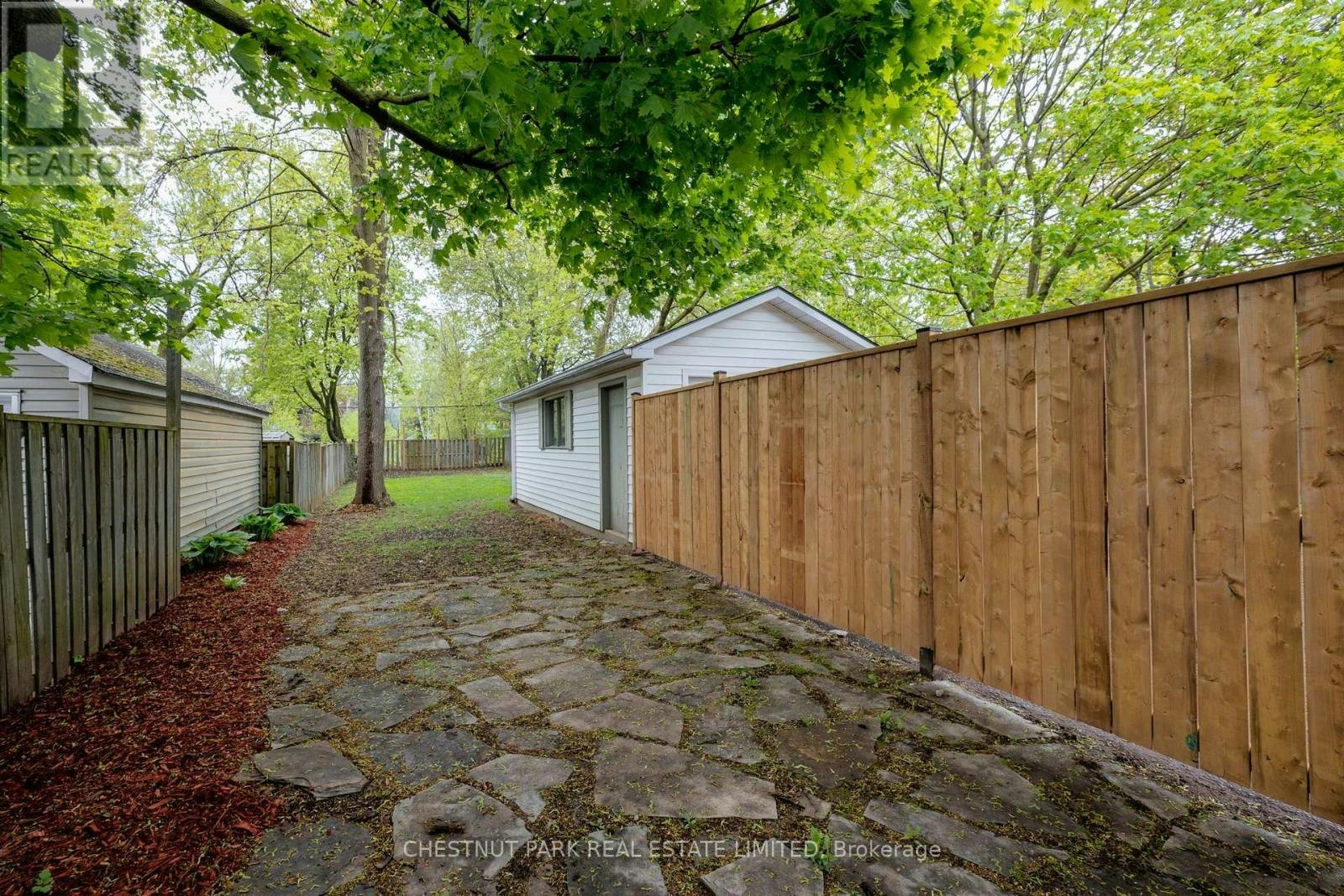 94 Briscoe Street E, London, ON, N6C 1X2 - 19