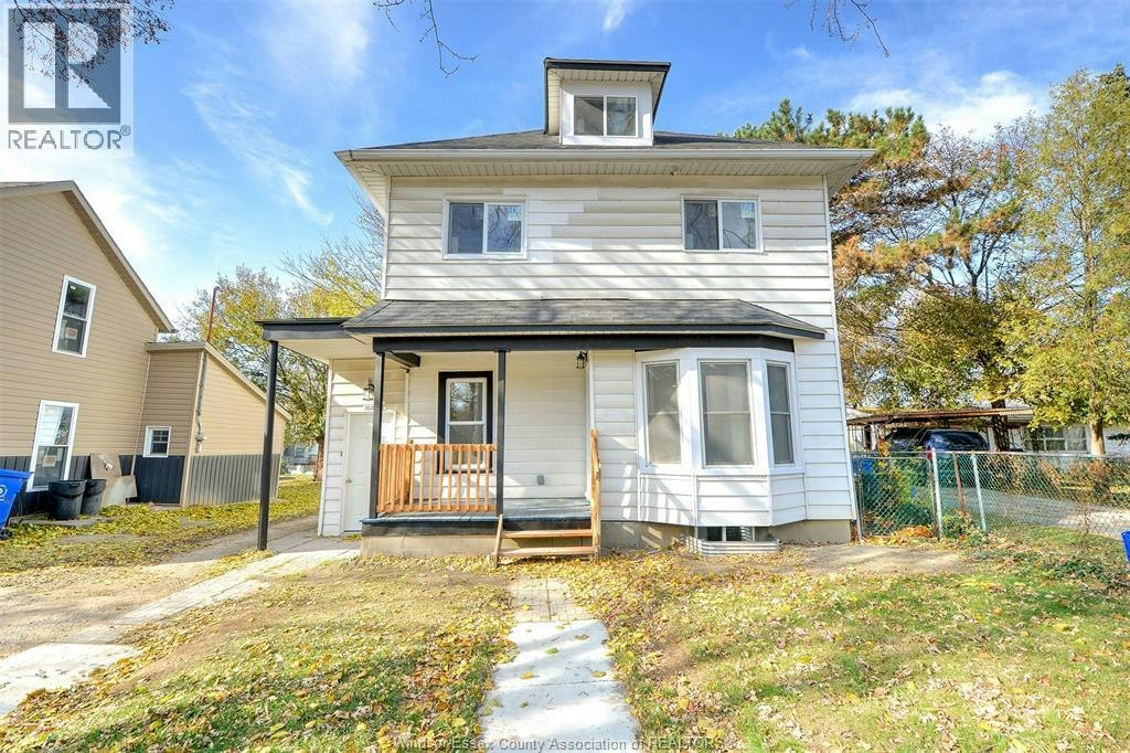 UPPER-3076 Sandwich, Windsor, ON, N9C 1A4