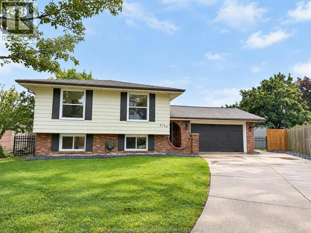 3189 Mulberry, Windsor, ON, N8R 2A4
