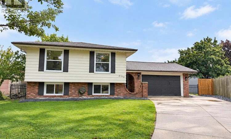 3189 Mulberry