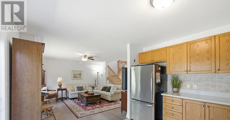 26 Fallingbrook Crescent, Kawartha Lakes, ON, K9V 0B3 - 12