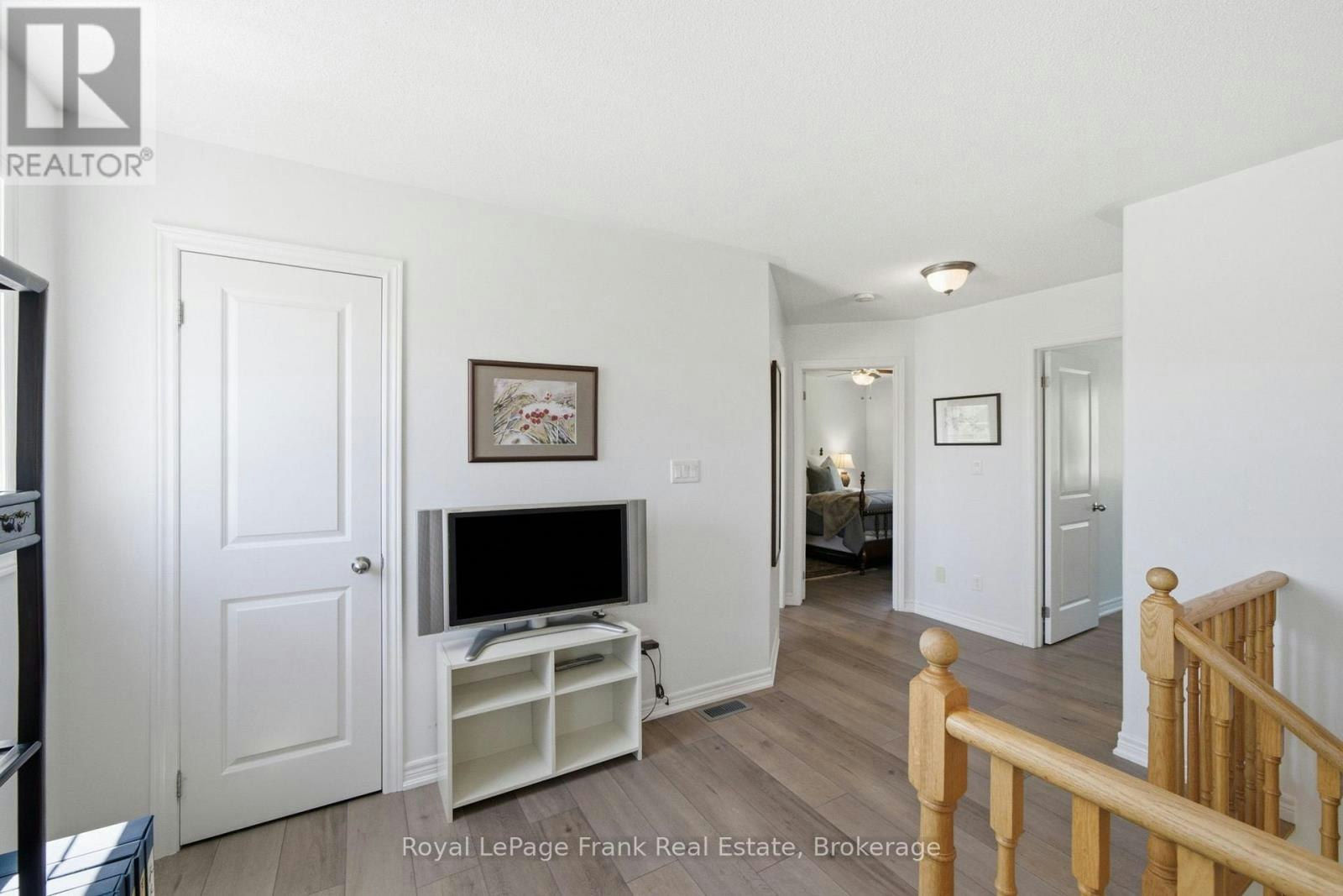 26 Fallingbrook Crescent, Kawartha Lakes, ON, K9V 0B3 - 15
