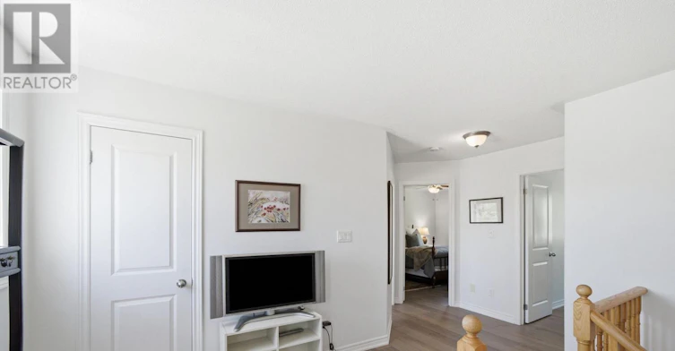 26 Fallingbrook Crescent, Kawartha Lakes, ON, K9V 0B3 - 15