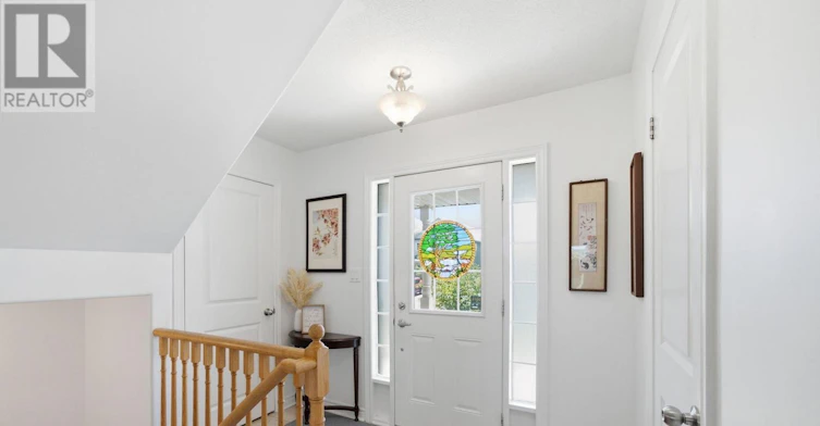 26 Fallingbrook Crescent, Kawartha Lakes, ON, K9V 0B3 - 5