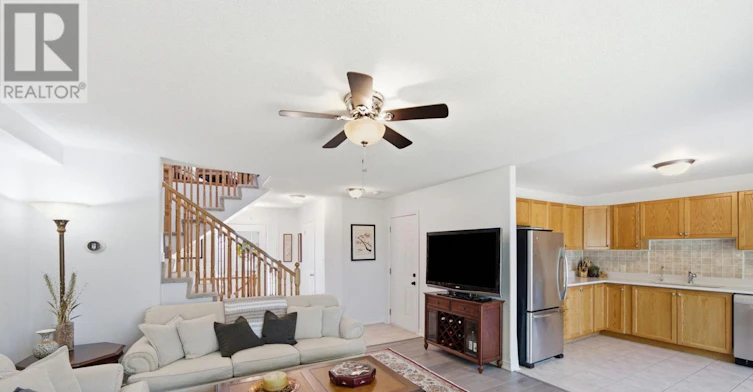 26 Fallingbrook Crescent, Kawartha Lakes, ON, K9V 0B3 - 9