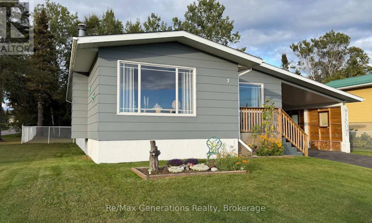 2 Cavanaugh Crescent S