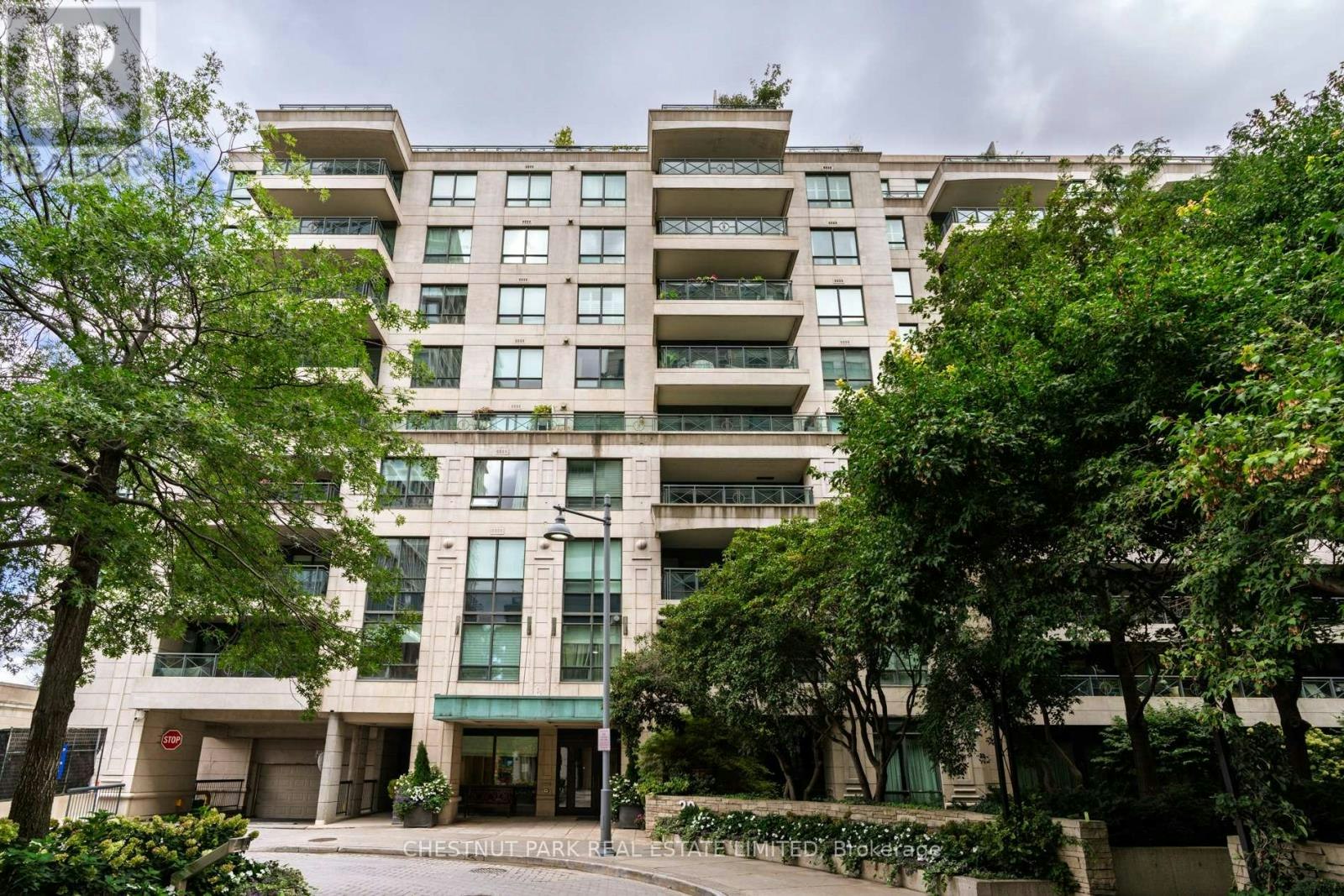 607-20 Scrivener Square, Toronto, ON, M4W 3X9
