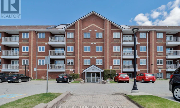 304-195 Lake Driveway Drive W