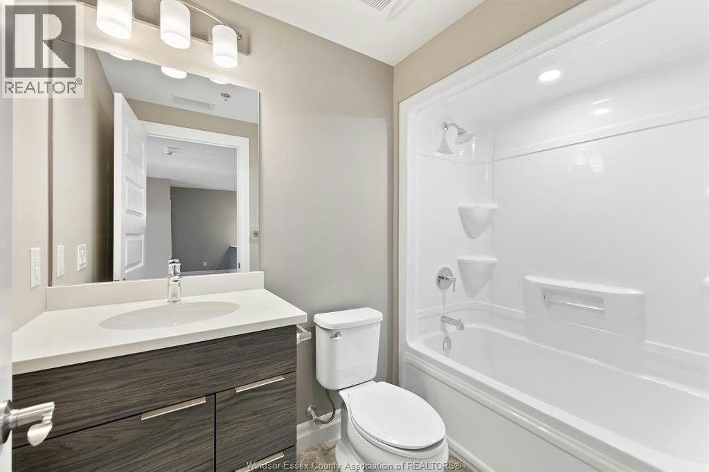 105-716 Brownstone, Lakeshore, ON, N9K 0C3 - 17