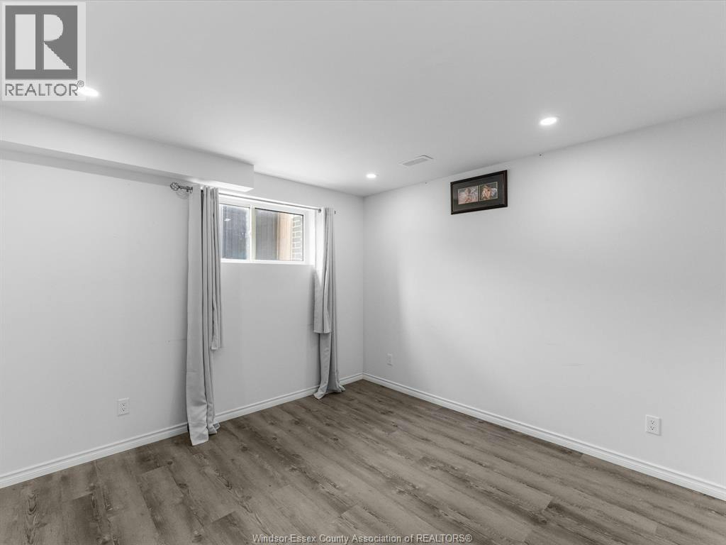 3137 Viola Crescent, Windsor, ON, N8N 0A1 - 23