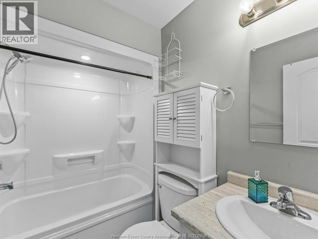 3137 Viola Crescent, Windsor, ON, N8N 0A1 - 30