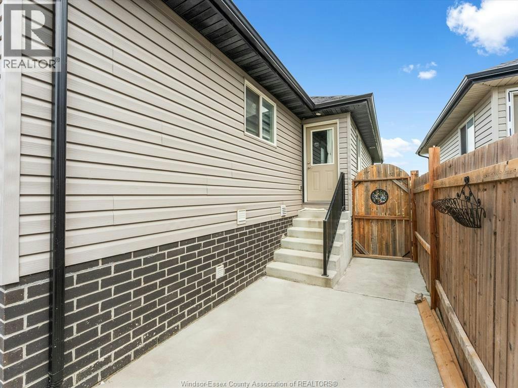 3137 Viola Crescent, Windsor, ON, N8N 0A1 - 21