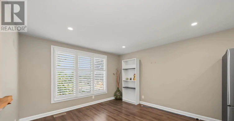 166 Collings Avenue, Bradford West Gwillimbury, ON, L3Z 1W1 - 8