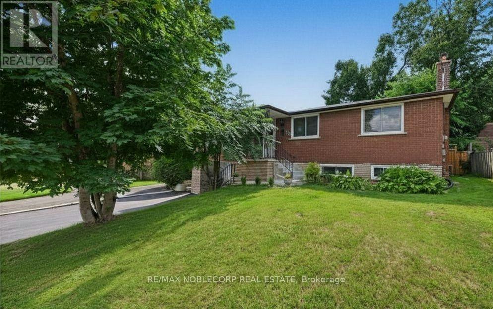 166 Collings Avenue, Bradford West Gwillimbury, ON, L3Z 1W1 - 2