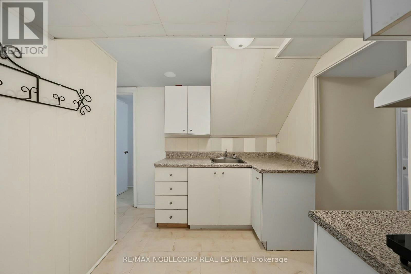 166 Collings Avenue, Bradford West Gwillimbury, ON, L3Z 1W1 - 15