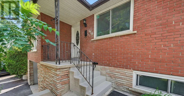 166 Collings Avenue, Bradford West Gwillimbury, ON, L3Z 1W1 - 5