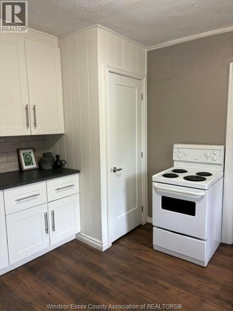 1304 Bedell, Tecumseh, ON, N8N 2A7 - 9