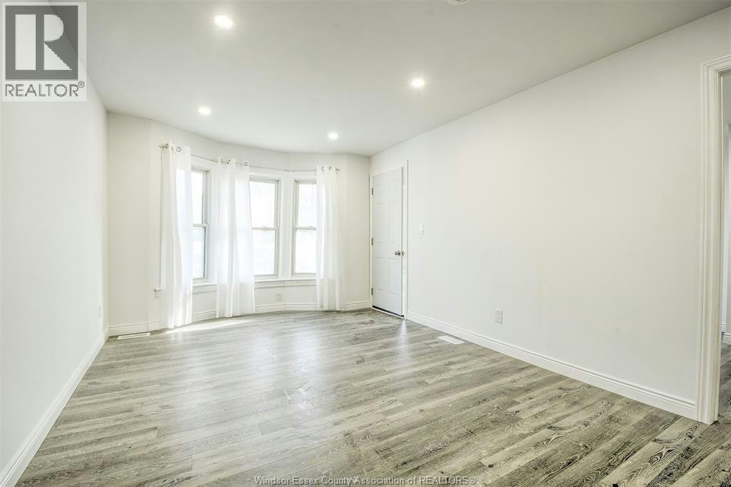 LOWER-3076 Sandwich, Windsor, ON, N9C 1A4 - 13