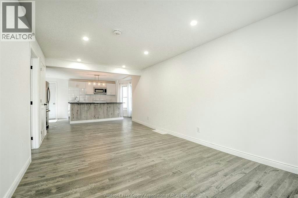 LOWER-3076 Sandwich, Windsor, ON, N9C 1A4 - 14