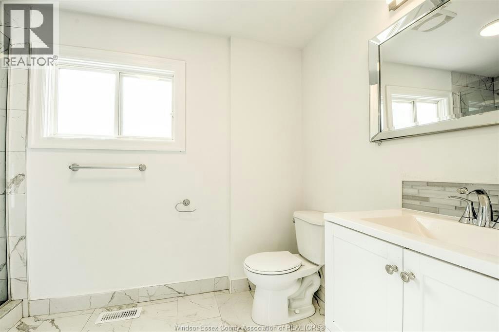 LOWER-3076 Sandwich, Windsor, ON, N9C 1A4 - 9