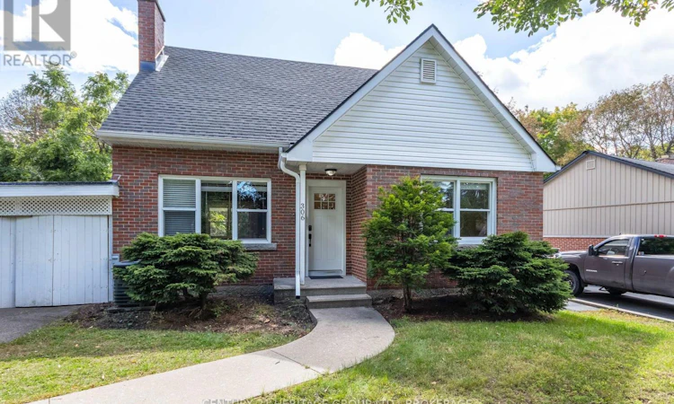 306 Glengarry Road