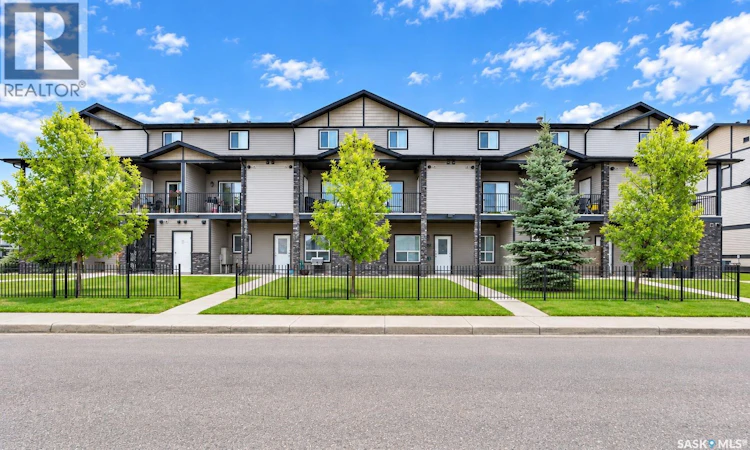 403-103 Klassen Crescent