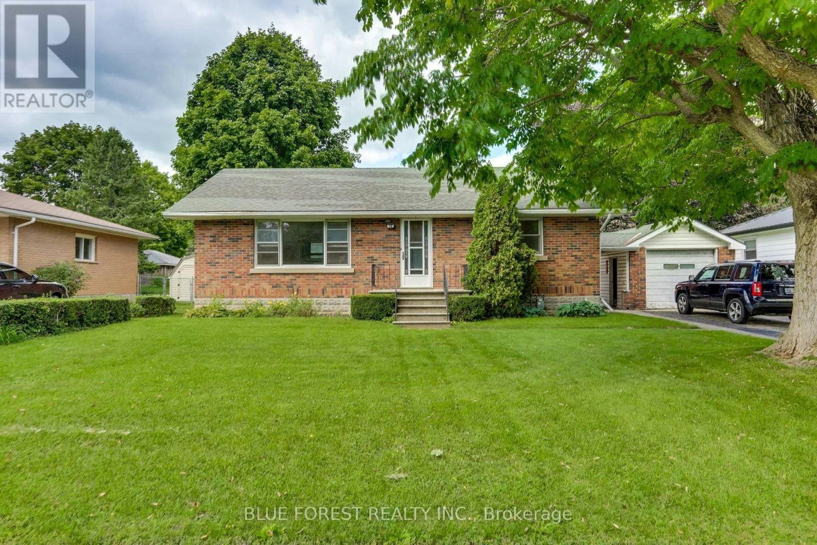 75 Pine Street E, Aylmer, ON, N5H 1N4