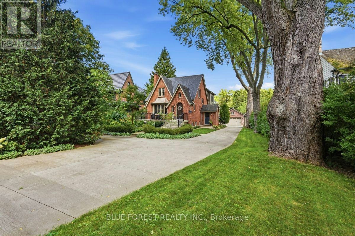 224 Base Line Road E, London, ON, N6C 2P1
