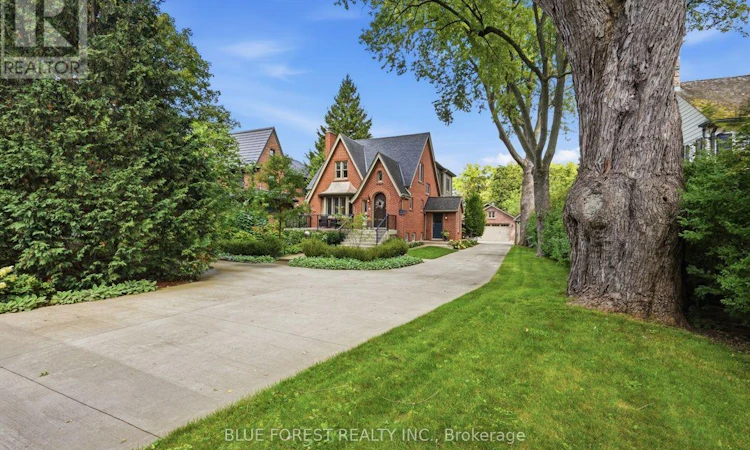 224 Base Line Road E