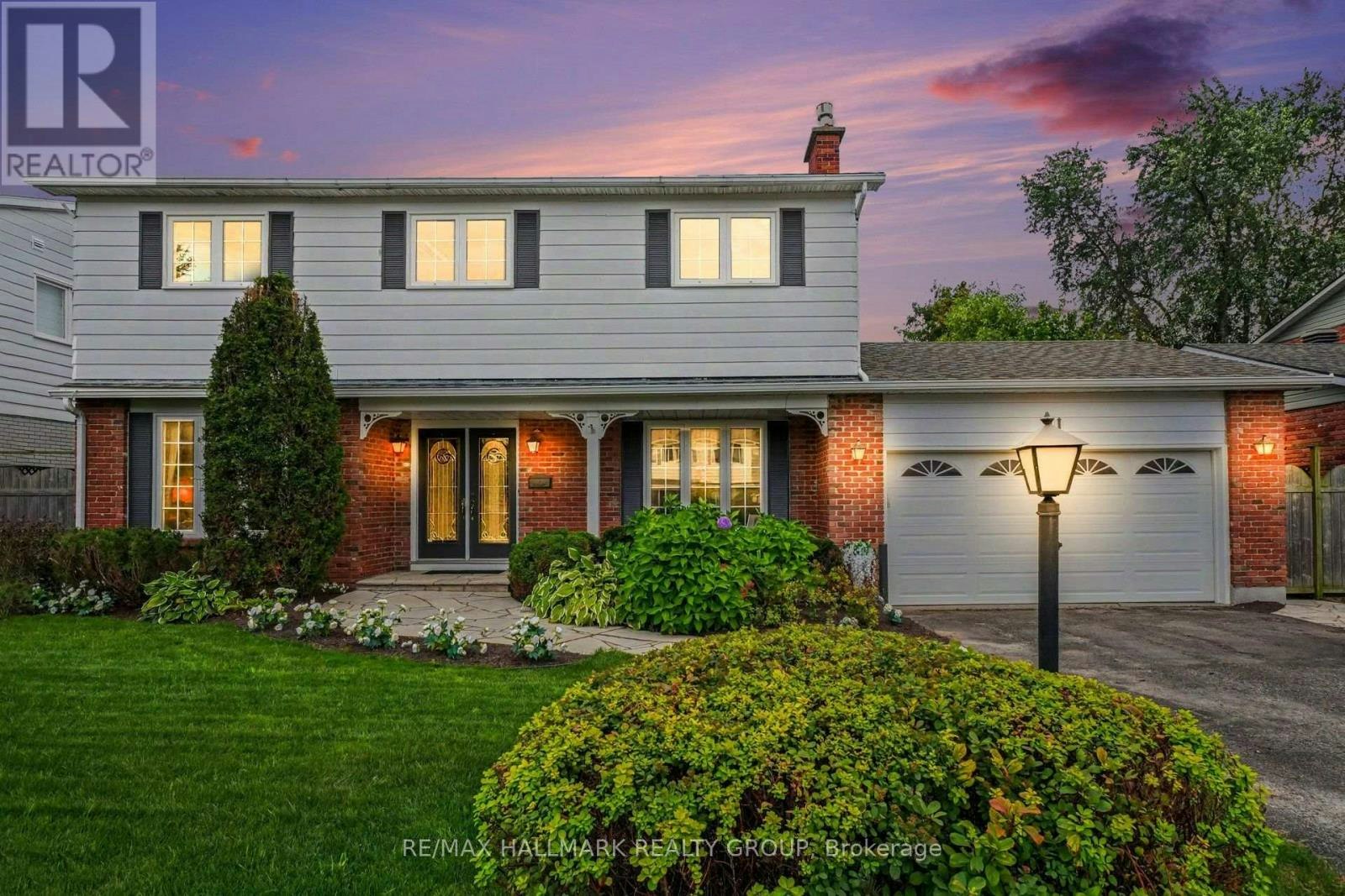 41 Denewood Crescent, Ottawa, ON, K2E 7G4