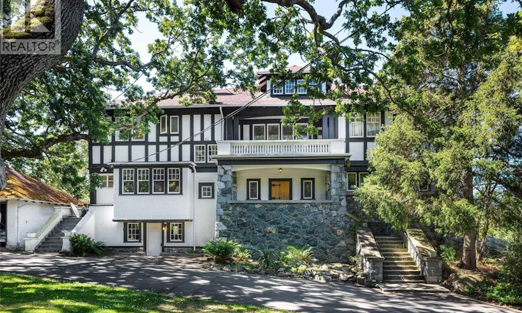 515 Foul Bay Road