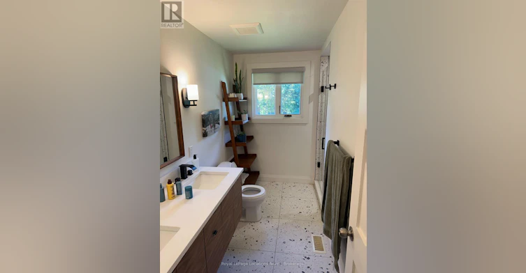 642 Oak Street, Collingwood, ON, L9Y 2Z8 - 10