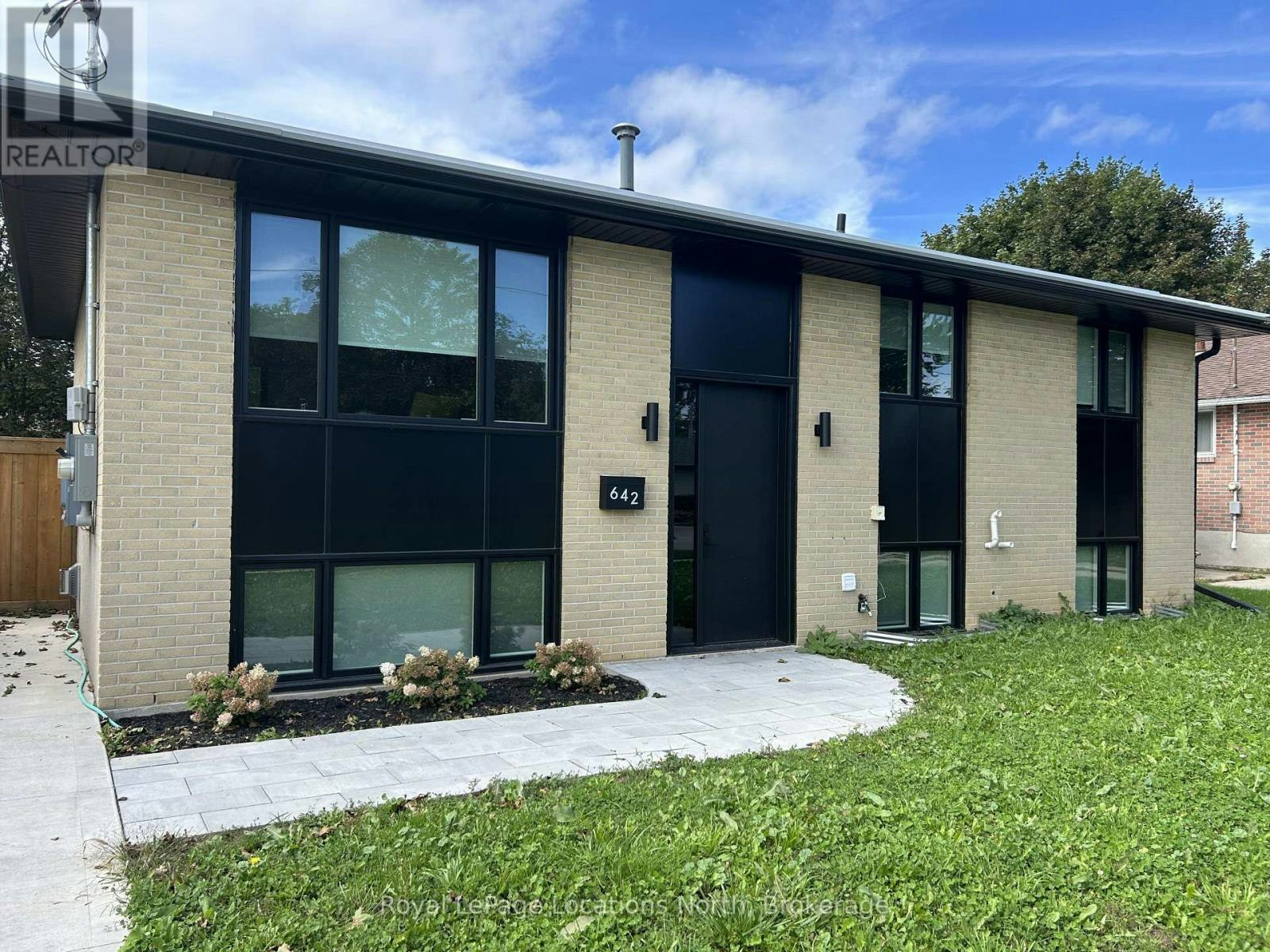 642 Oak Street, Collingwood, ON, L9Y 2Z8