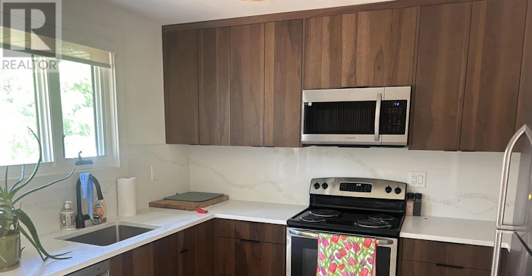 642 Oak Street, Collingwood, ON, L9Y 2Z8 - 4