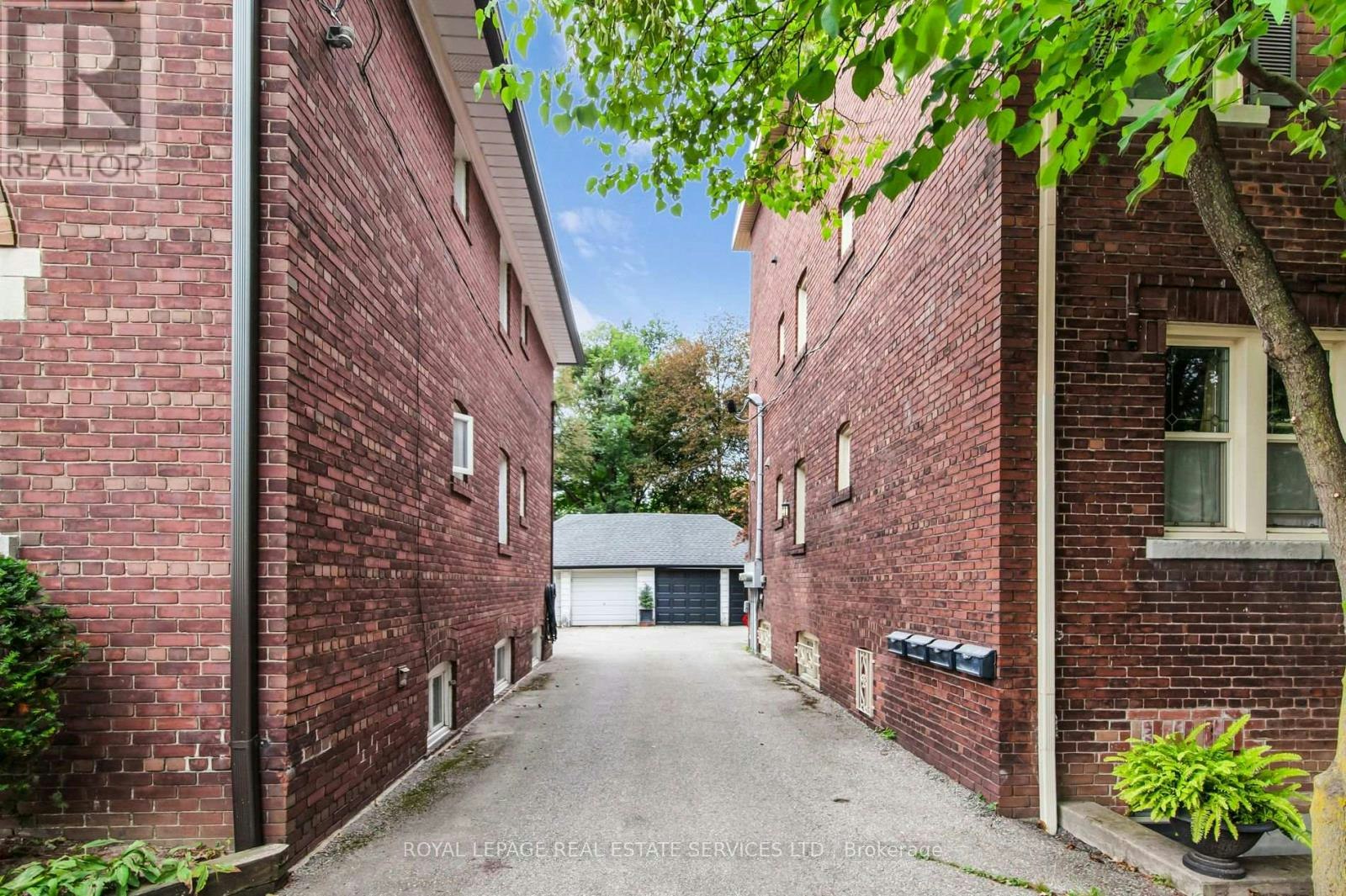 2ND FLOOR-113 Chaplin Crescent, Toronto, ON, M5P 1A6 - 36