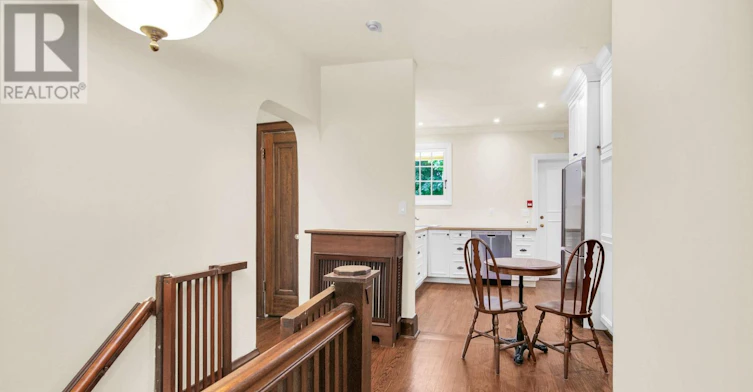 2ND FLOOR-113 Chaplin Crescent, Toronto, ON, M5P 1A6 - 11