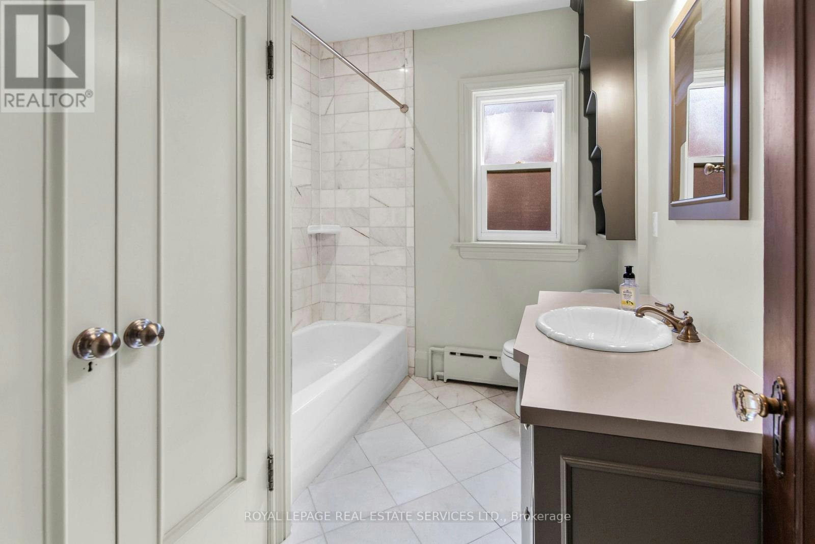 2ND FLOOR-113 Chaplin Crescent, Toronto, ON, M5P 1A6 - 34