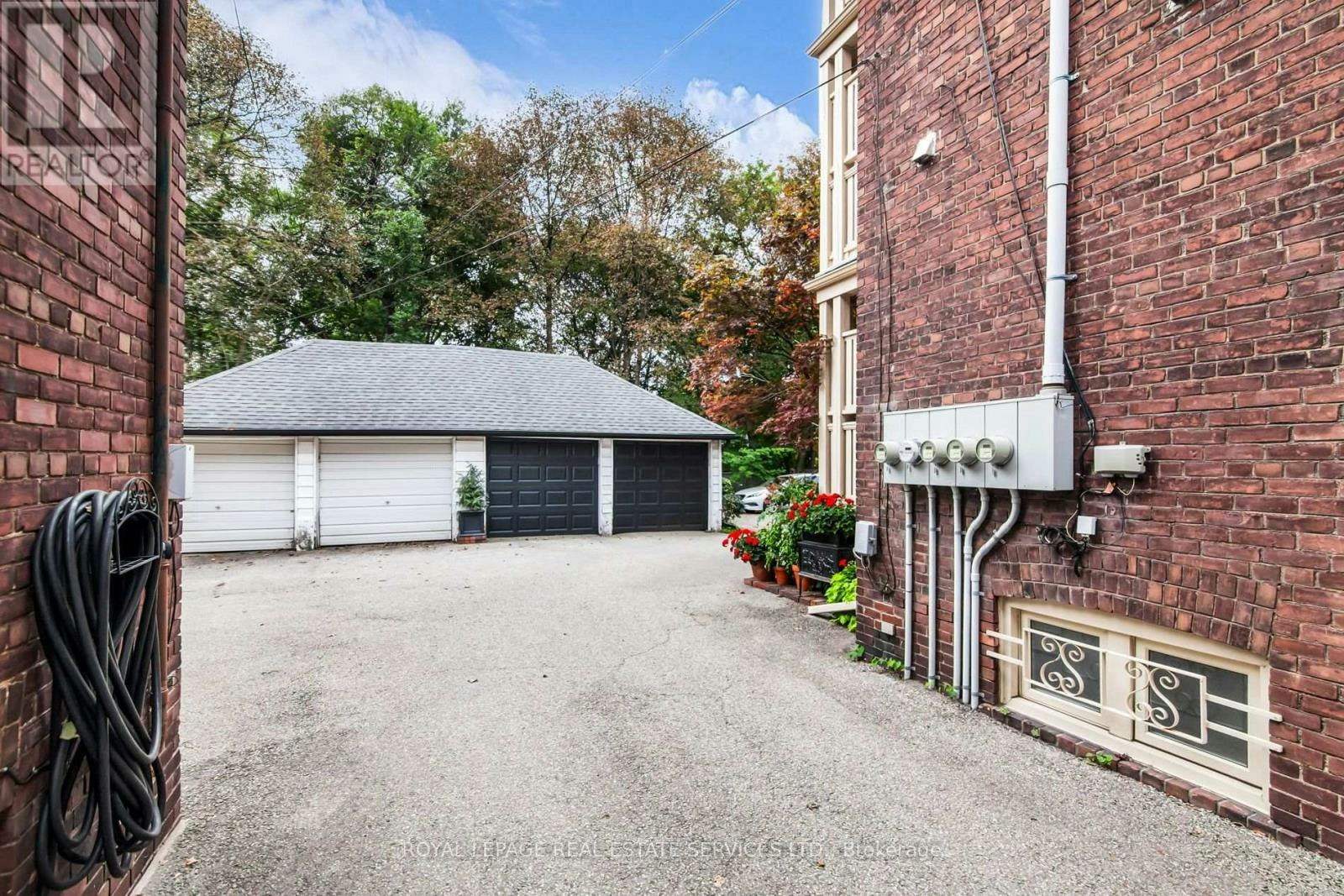 2ND FLOOR-113 Chaplin Crescent, Toronto, ON, M5P 1A6 - 37