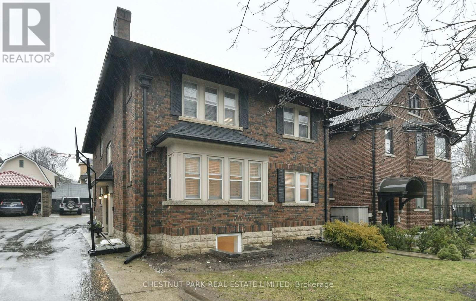 11 Rose Park Crescent, Toronto, ON, M4T 1P8