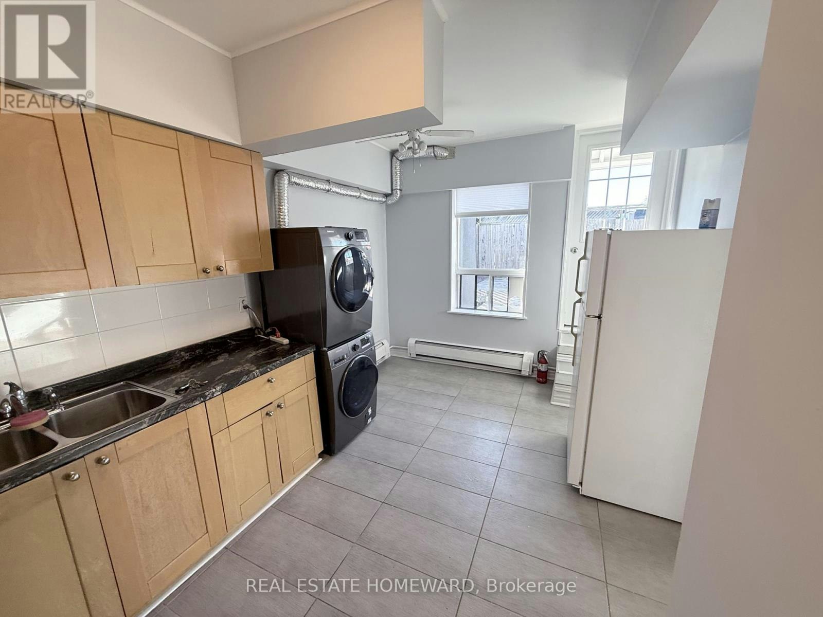 2-611 Danforth Avenue, Toronto, ON, M4K 1R2