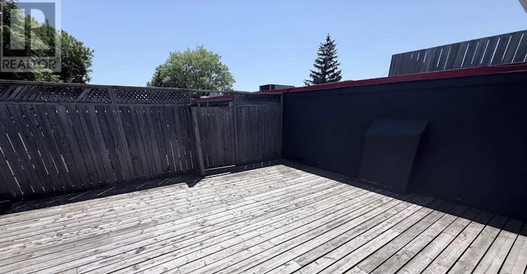 2-611 Danforth Avenue, Toronto, ON, M4K 1R2 - 9