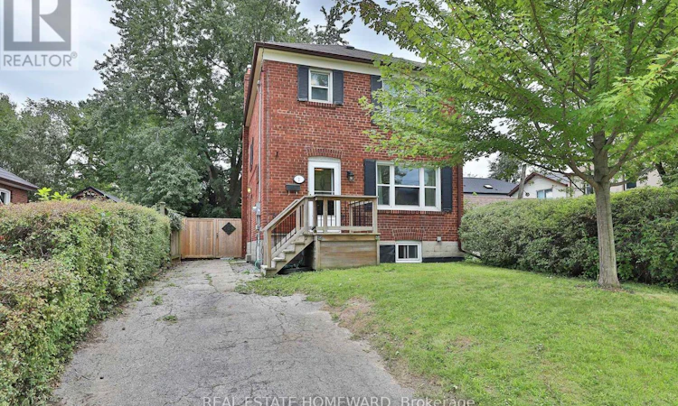 1 Pinegrove Avenue
