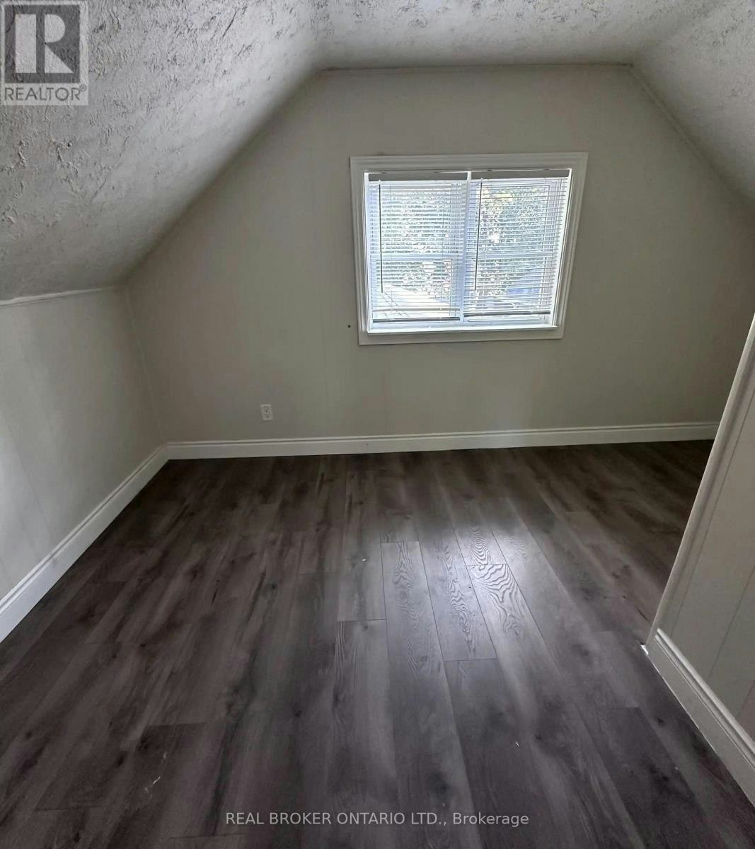 123 Henry Street, Barrie, ON, L4N 1E2 - 7