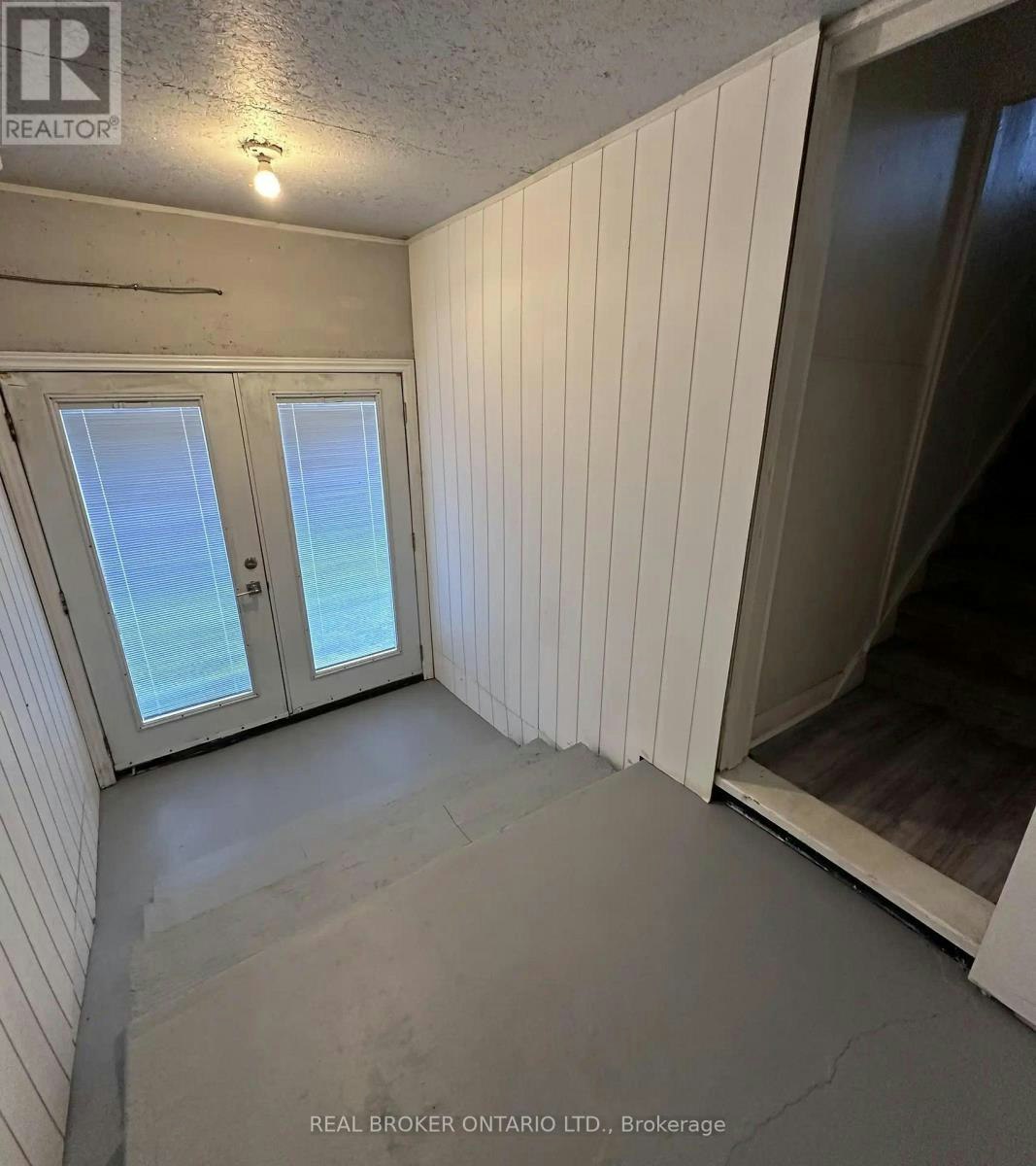 123 Henry Street, Barrie, ON, L4N 1E2 - 4